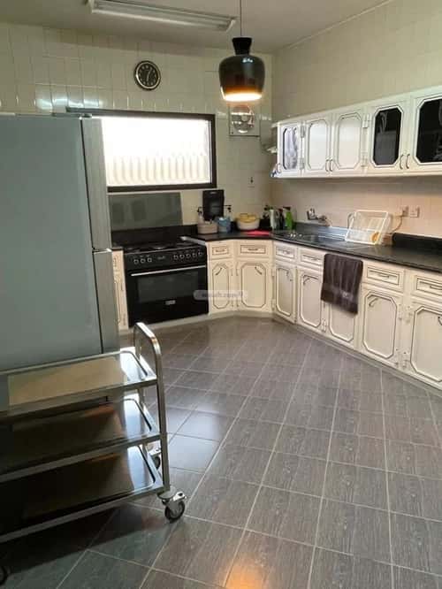 Villa 425.4 SQM Facing South East on 15m Width Street As Sulaymaniyah, Eanizah