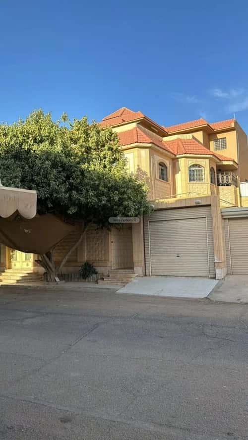 فيلا 400 متر مربع غربية على شارع 15م الإسكان، بريدة