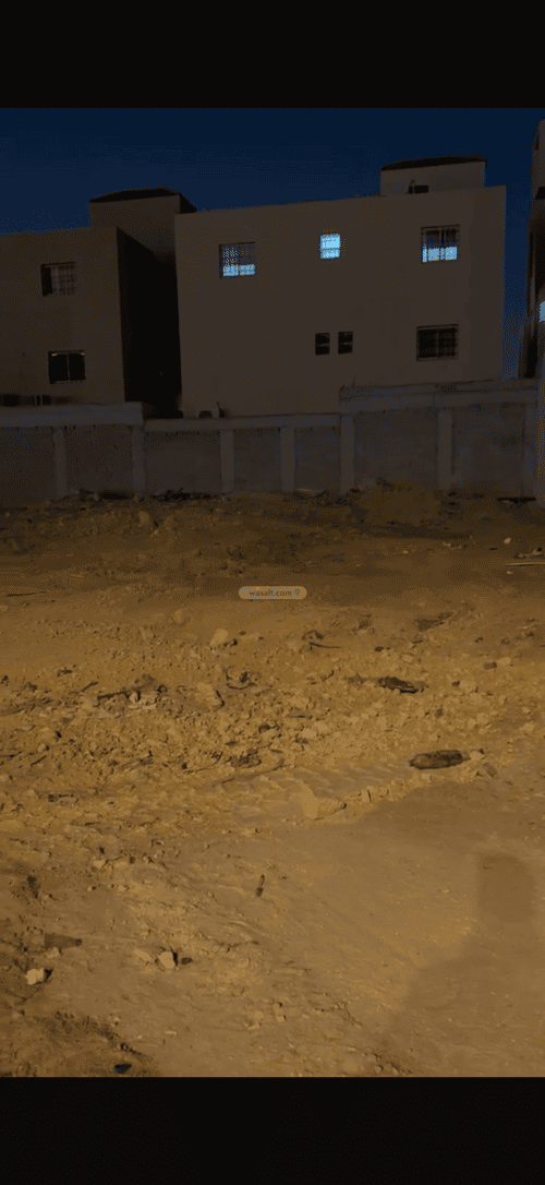 أرض 900 متر مربع شرقية على شارع 30م النرجس، شمال الرياض، الرياض
