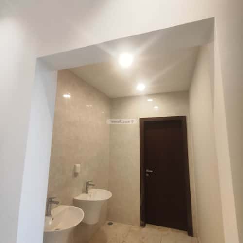 Villa 375 SQM Facing East with 4 Bedrooms Al-Janadriyah, East Riyadh, Riyadh