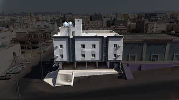 عمارة سكنية تجارية 733.95م2 بحي الرانوناء
