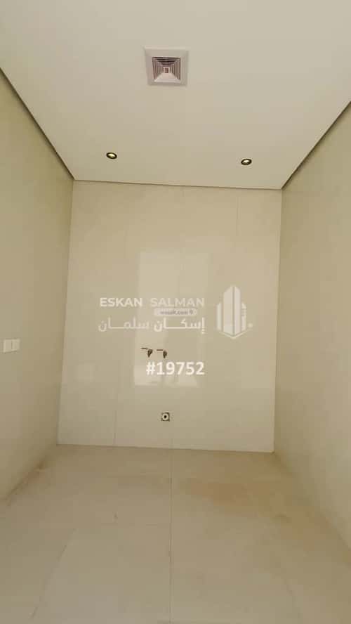 فيلا 434.59 متر مربع شمالية على شارع 25م الشعلة، الدمام