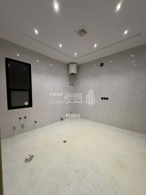 Floor 160.12 SQM with 6 Bedrooms Al-Janadriyah, East Riyadh, Riyadh