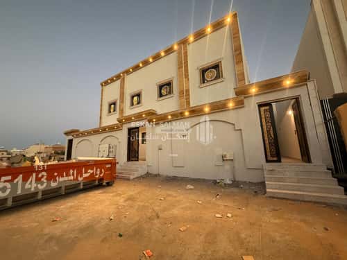 شقة 129.13 متر مربع ب 4 غرف البوادي، تبوك