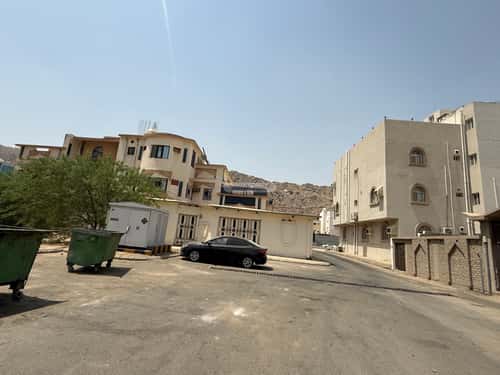 Villa 1025.05 SQM Facing East on 35m Width Street Alsouqalsagheeralgadeed, Makkah Al Mukarramah