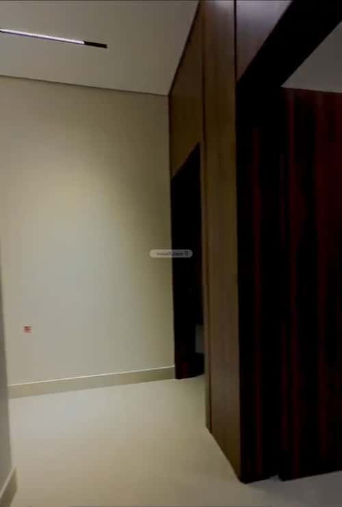 Floor with 4 Bedrooms Dahrat Al-Badeah, West Riyadh, Riyadh
