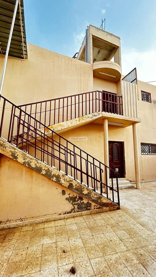 أرض 63374 متر مربع شمالية شرقية على شارع 30م المليداء، بريدة