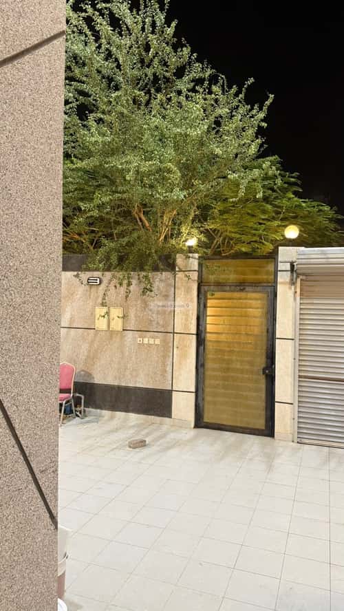 فيلا 270 متر مربع غربية على شارع 25م الصالحية، شرق جدة، جدة