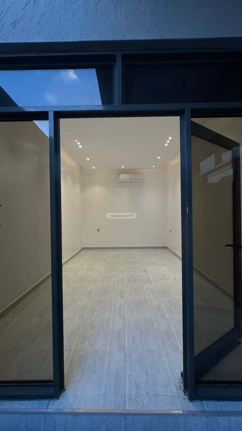 Villa 367.5 SQM Facing North with 8 Bedrooms Ar-Rimal, East Riyadh, Riyadh