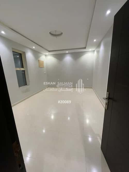 Villa 208 SQM Facing North East on 15m Width Street Al Qryenah, South Jeddah, Jeddah
