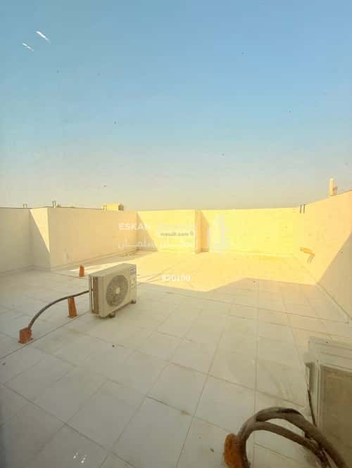 Villa 250 SQM Facing East on 20m Width Street King Fahad Dist, Aldammam