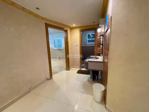 Villa 500 SQM Facing South with 10 Bedrooms Ad-Duraihemiyah, West Riyadh, Riyadh