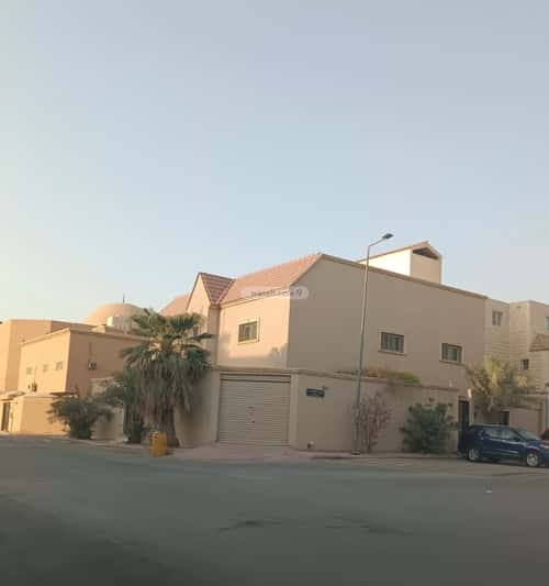 فيلا 428 متر مربع ثلاثة شوارع على شارع 20م التعاون، شمال الرياض، الرياض