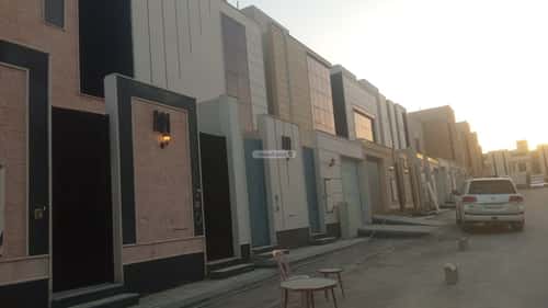 فيلا 540 متر مربع مع شقتين واجهة شرقية المرجان، شرق الرياض، الرياض