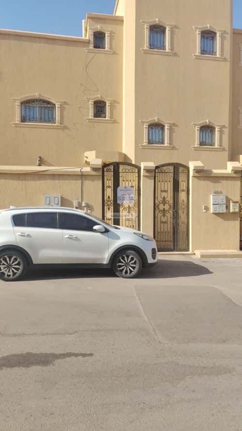 Apartment with 4 Bedrooms Al-Fayeziah, Bariduh