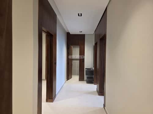 Floor 244.23 SQM with 5 Bedrooms Al-Yarmuk, East Riyadh, Riyadh