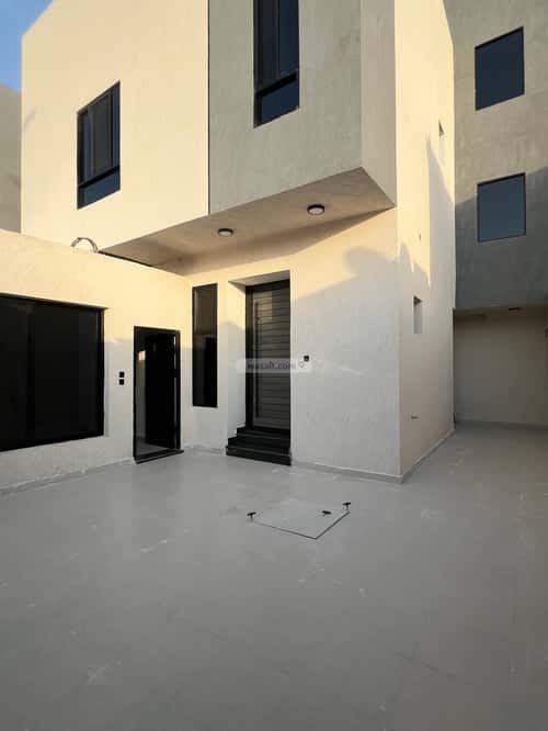Villa 273 SQM Facing North on 24m Width Street Al Malqa, Madinah