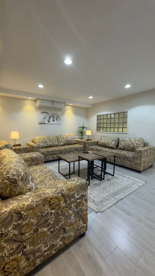 Rest House 600 SQM with 4 Bedrooms The Diriyah, Khamis Mushait