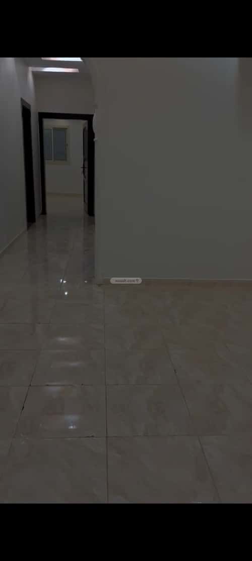Floor 500 SQM with 3 Bedrooms Haya Al Aziziyah, Madinah