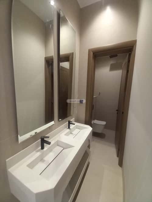 Floor with 5 Bedrooms Az-Zahra, West Riyadh, Riyadh