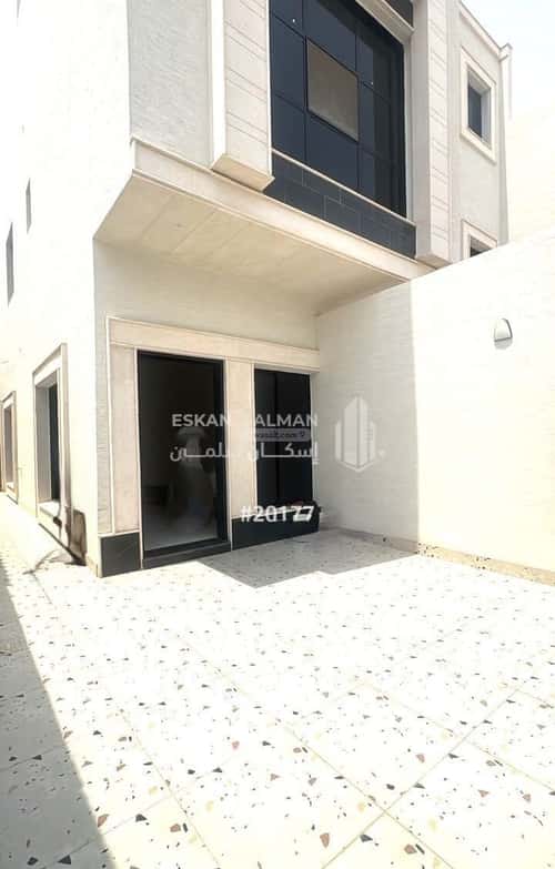 Floor 200 SQM with 5 Bedrooms West Al-Oraija, West Riyadh, Riyadh