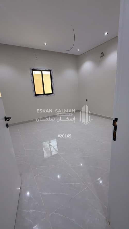 Floor 300 SQM with 4 Bedrooms Industrial City, Madinah