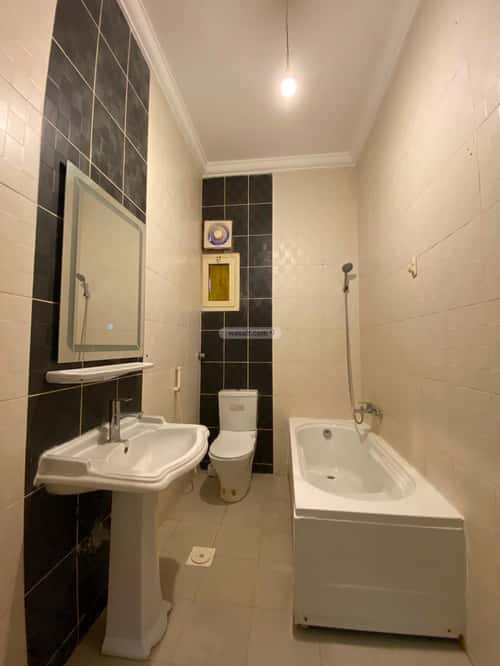 Apartment 1000 SQM with 3 Bedrooms Al Ruwase, South Jeddah, Jeddah