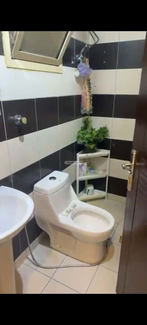 Apartment with 4 Bedrooms Al-Muanisiyah, East Riyadh, Riyadh