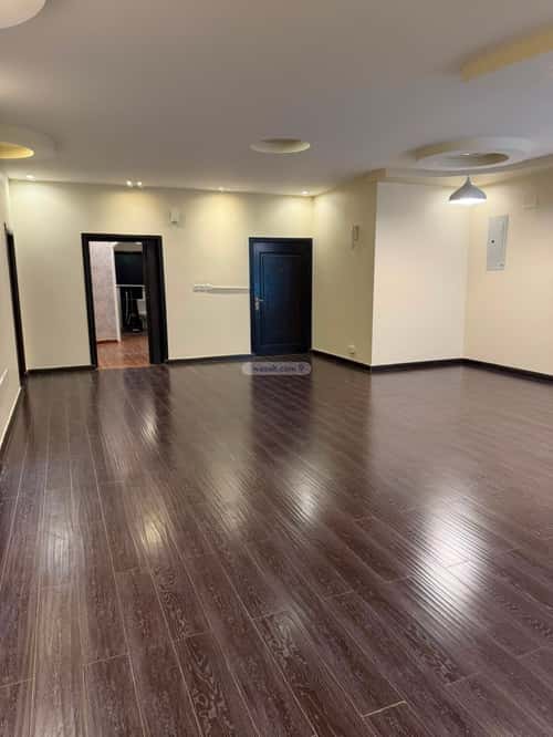 Apartment 900 SQM with 5 Bedrooms Al Sheraa, North Jeddah, Jeddah