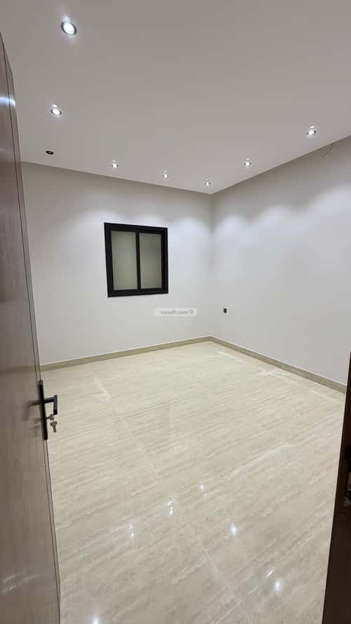 Villa 90 SQM with 2 Apartments Facing East An-Nahdah, East Riyadh, Riyadh