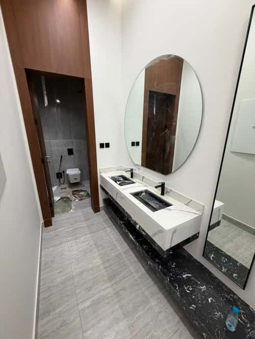 Floor 203.93 SQM with 5 Bedrooms Al-Maizaliyah, East Riyadh, Riyadh