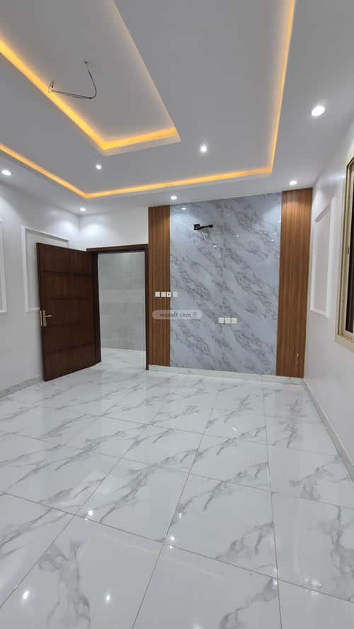 Apartment with 4 Bedrooms Al-Shafa, Tbwk