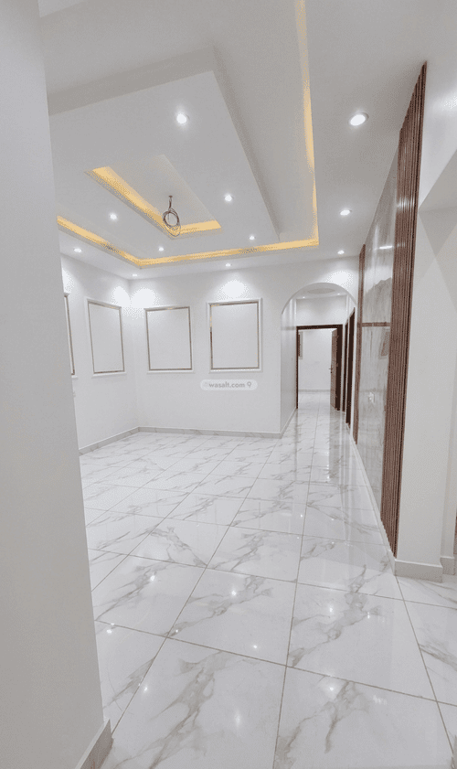 Apartment with 4 Bedrooms Al-Shafa, Tbwk