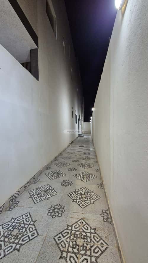 Apartment with 4 Bedrooms Al-Shafa, Tbwk