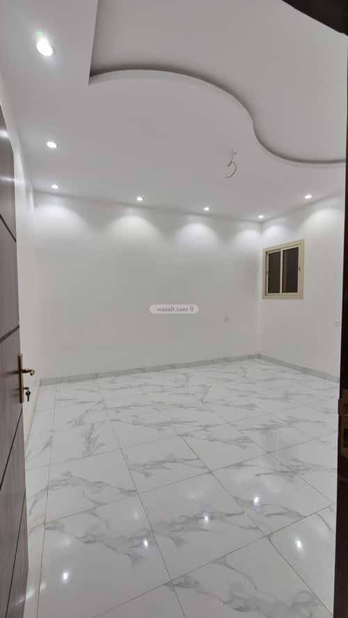 Apartment with 4 Bedrooms Al-Shafa, Tbwk