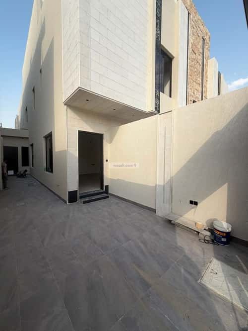 Floor 173.16 SQM with 5 Bedrooms Twaeeq, West Riyadh, Riyadh