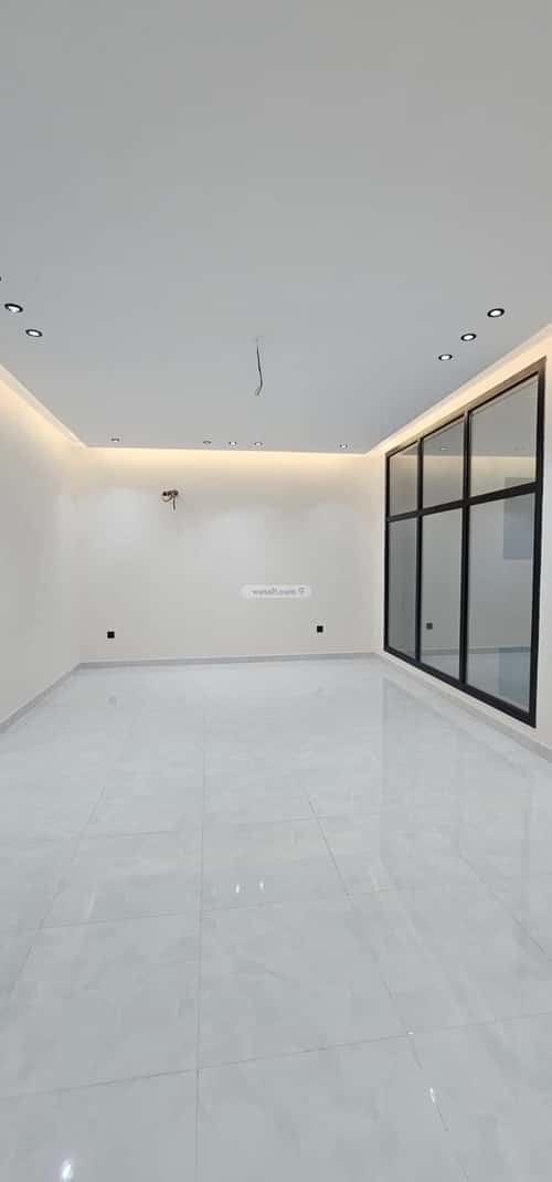 Villa 300 SQM Facing East on 20m Width Street Al Rahmanyah, East Jeddah, Jeddah