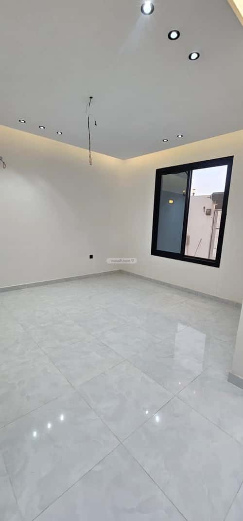 Villa 300 SQM Facing East on 20m Width Street Al Rahmanyah, East Jeddah, Jeddah