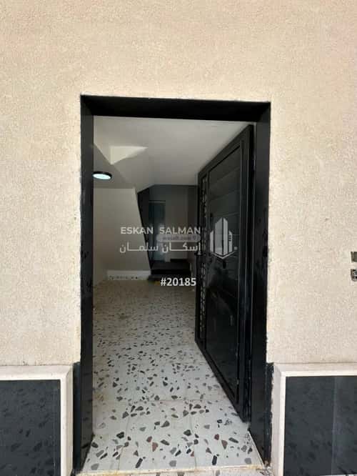 Floor 174.75 SQM with 5 Bedrooms Al-Yarmuk, East Riyadh, Riyadh