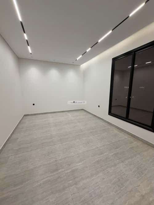 Floor with 5 Bedrooms Al-Maizaliyah, East Riyadh, Riyadh
