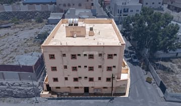 عمارة سكنية 495م2 في خميس مشيط
