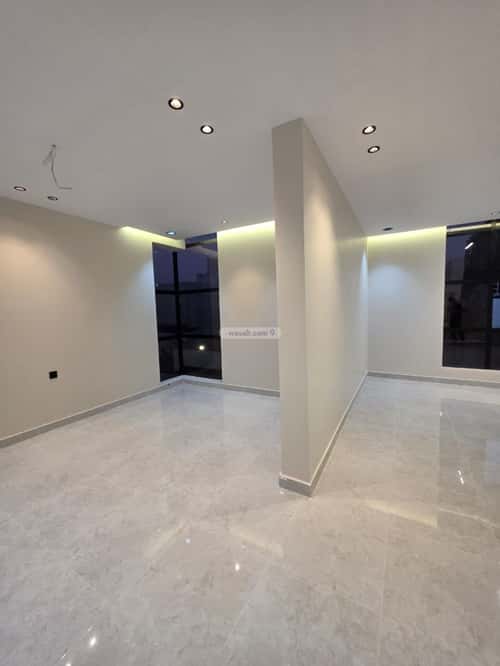 Villa 300 SQM Facing South on 15m Width Street Al Rahmanyah, East Jeddah, Jeddah