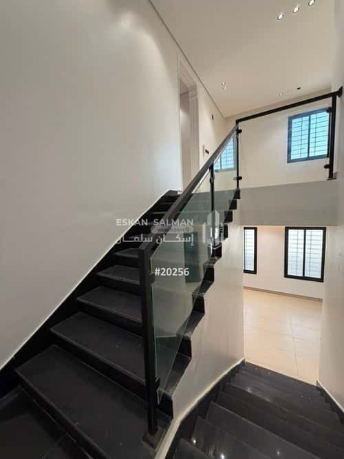Apartment 203.52 SQM with 6 Bedrooms Al-Janadriyah, East Riyadh, Riyadh