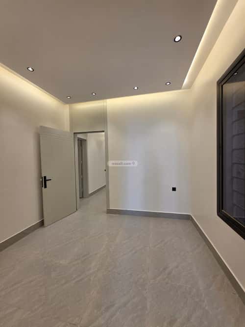 Floor with 5 Bedrooms Bader, South Riyadh, Riyadh