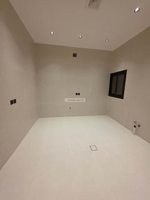 Floor with 4 Bedrooms Okaz, South Riyadh, Riyadh