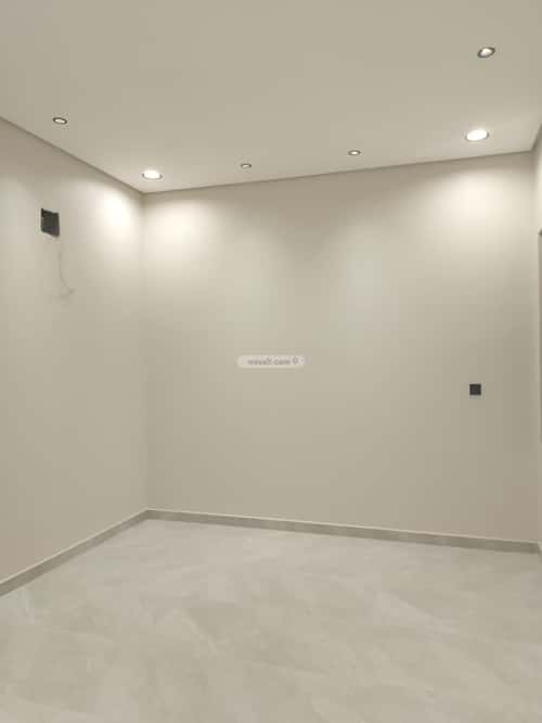 Villa 275 SQM Facing South on 15m Width Street King Fahad Dist, Aldammam