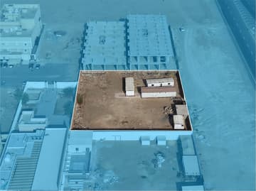 أرض سكني تجاري 2438م2 بحي المنارات