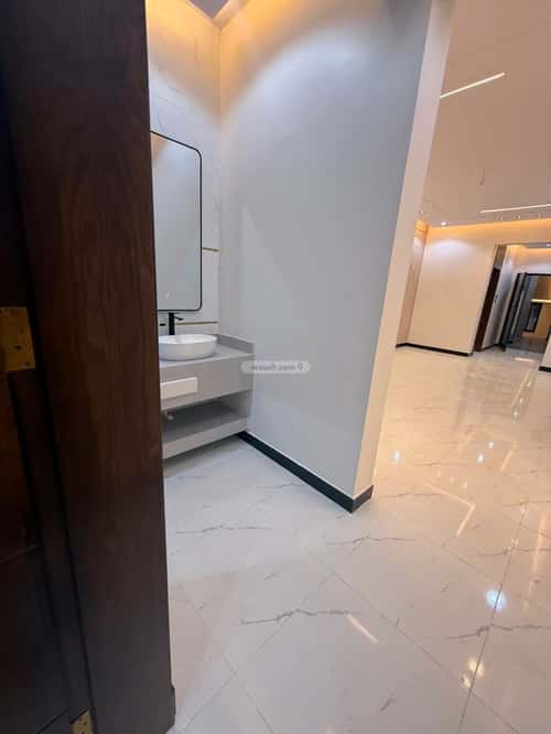 Apartment 272.53 SQM with 6 Bedrooms Al-Yarmouk, Khamis Mushait