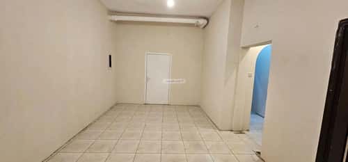 Building 700 SQM Facing North Tiyyah, Madinah