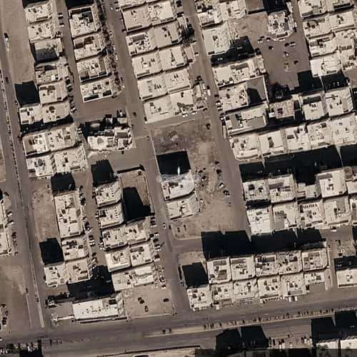 Building 605.28 SQM Facing West Al Khalidiyah, Madinah